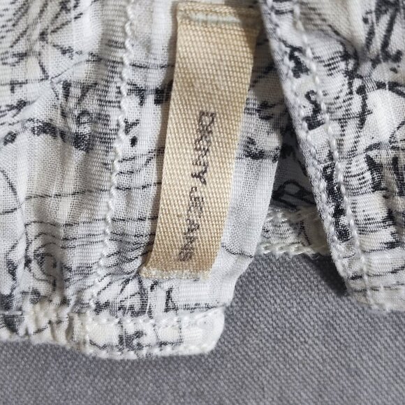 DKNY JEANS casual button down shirt men's size L white with "blueprint" pattern - Picture 6 of 11